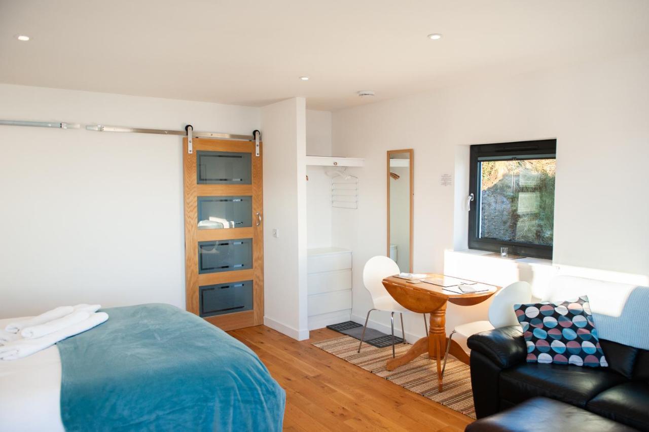 Croft 7 Geary Self Catering Studio With Stunning Sea Views Eksteriør billede