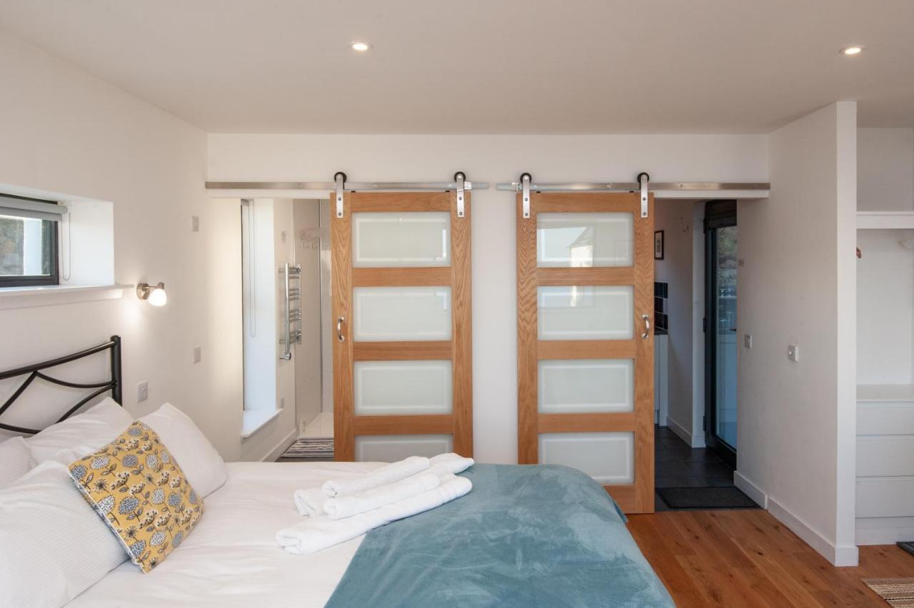Croft 7 Geary Self Catering Studio With Stunning Sea Views Eksteriør billede